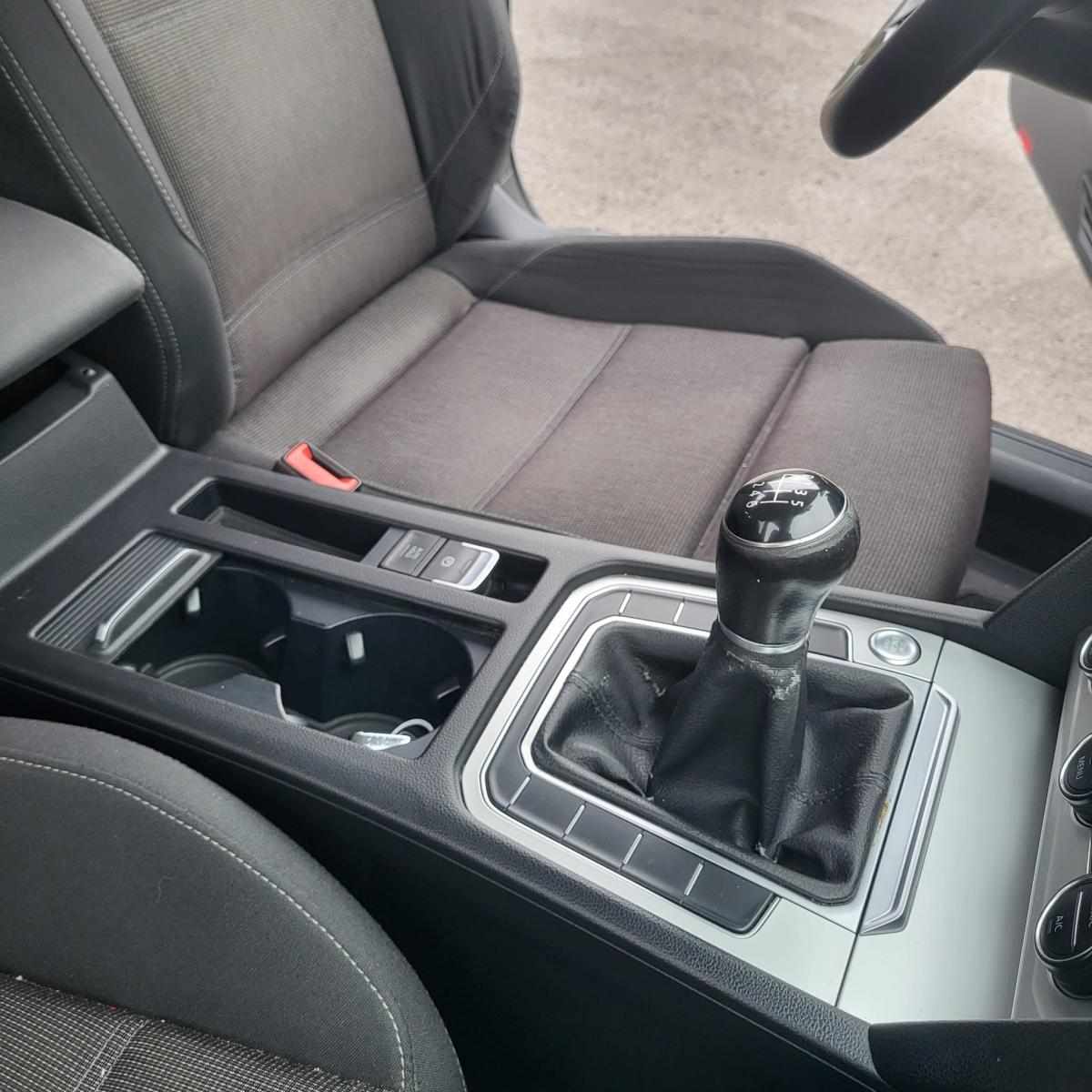 volkswagen-passat-1-6-tdi-bluemotion-2016-diesel-1598cc