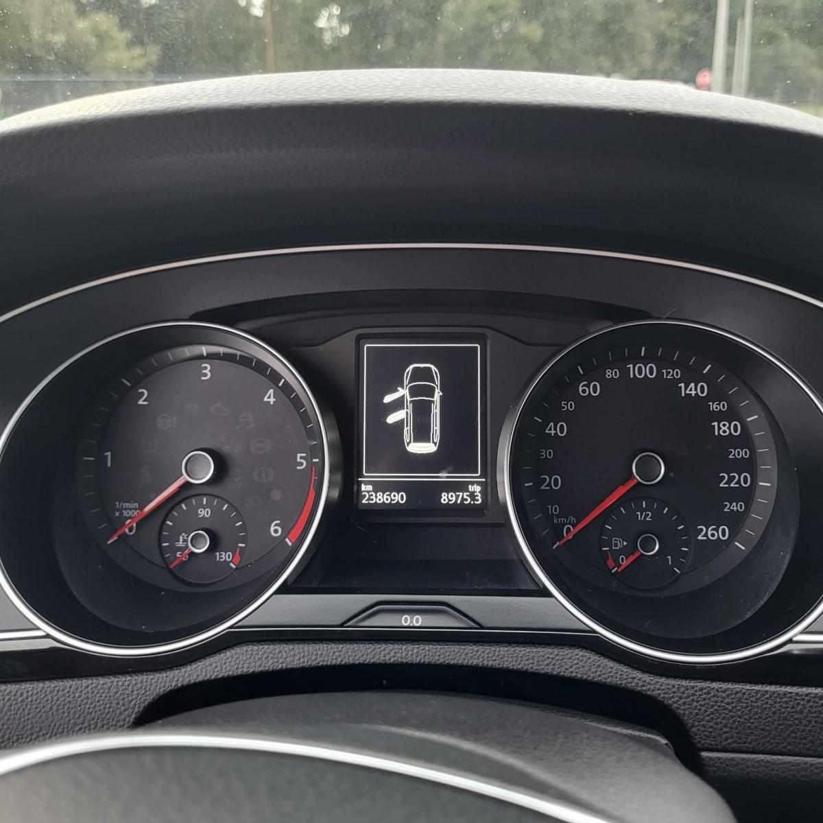 volkswagen-passat-1-6-tdi-bluemotion-2016-diesel-1598cc