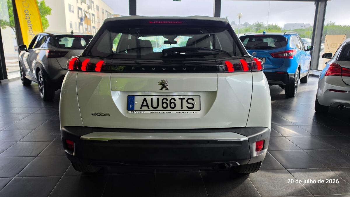 peugeot-2008-2022-gasolina-1199cc