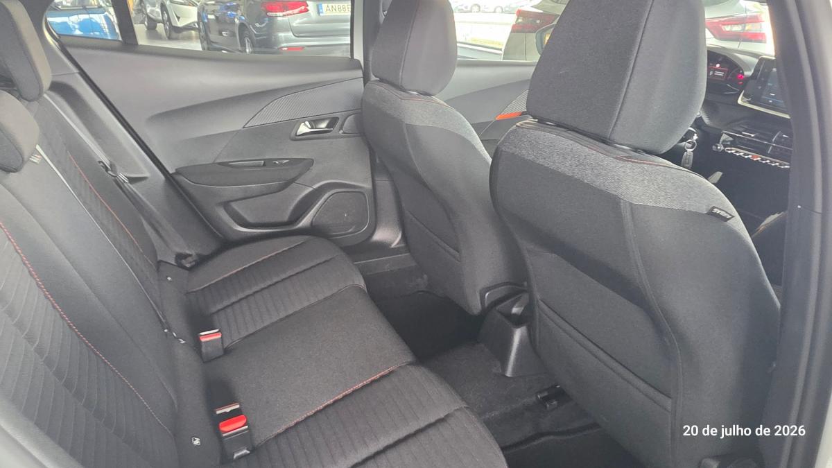 peugeot-2008-2022-gasolina-1199cc