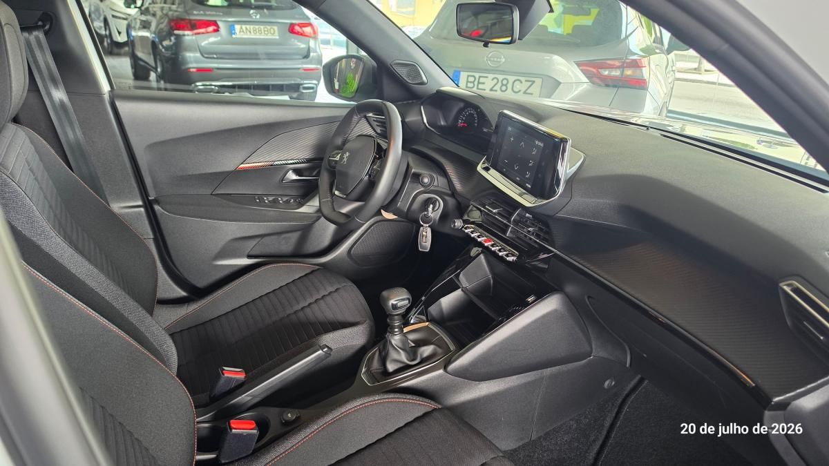 peugeot-2008-2022-gasolina-1199cc