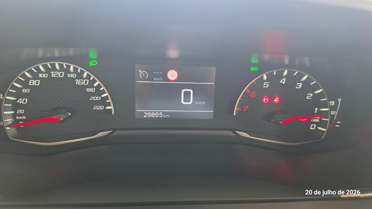 peugeot-2008-2022-gasolina-1199cc