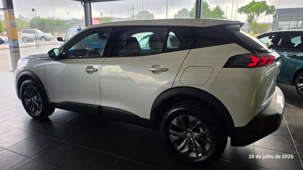 peugeot-2008-2022-gasolina-1199cc