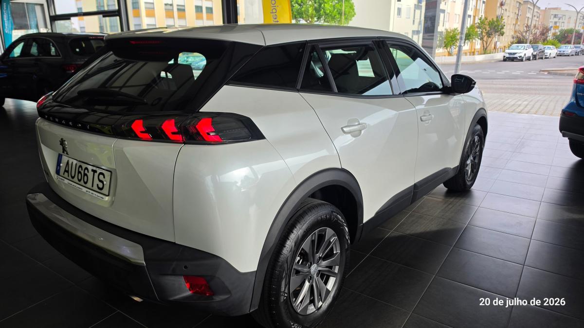 peugeot-2008-2022-gasolina-1199cc