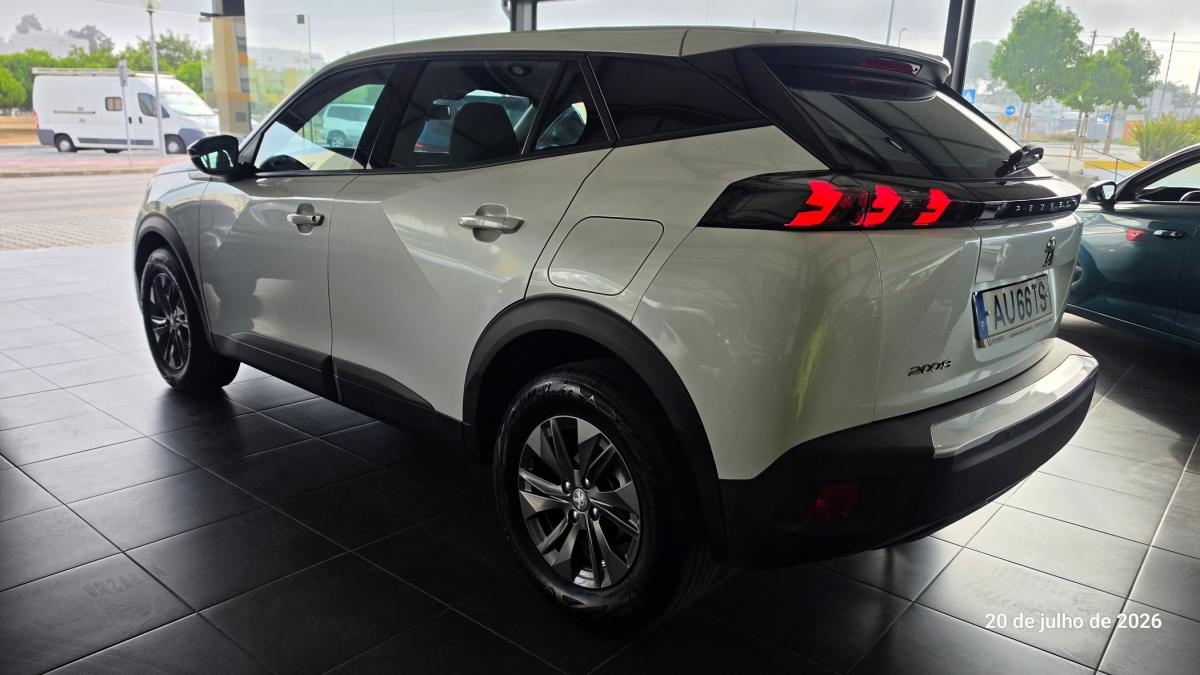 peugeot-2008-2022-gasolina-1199cc