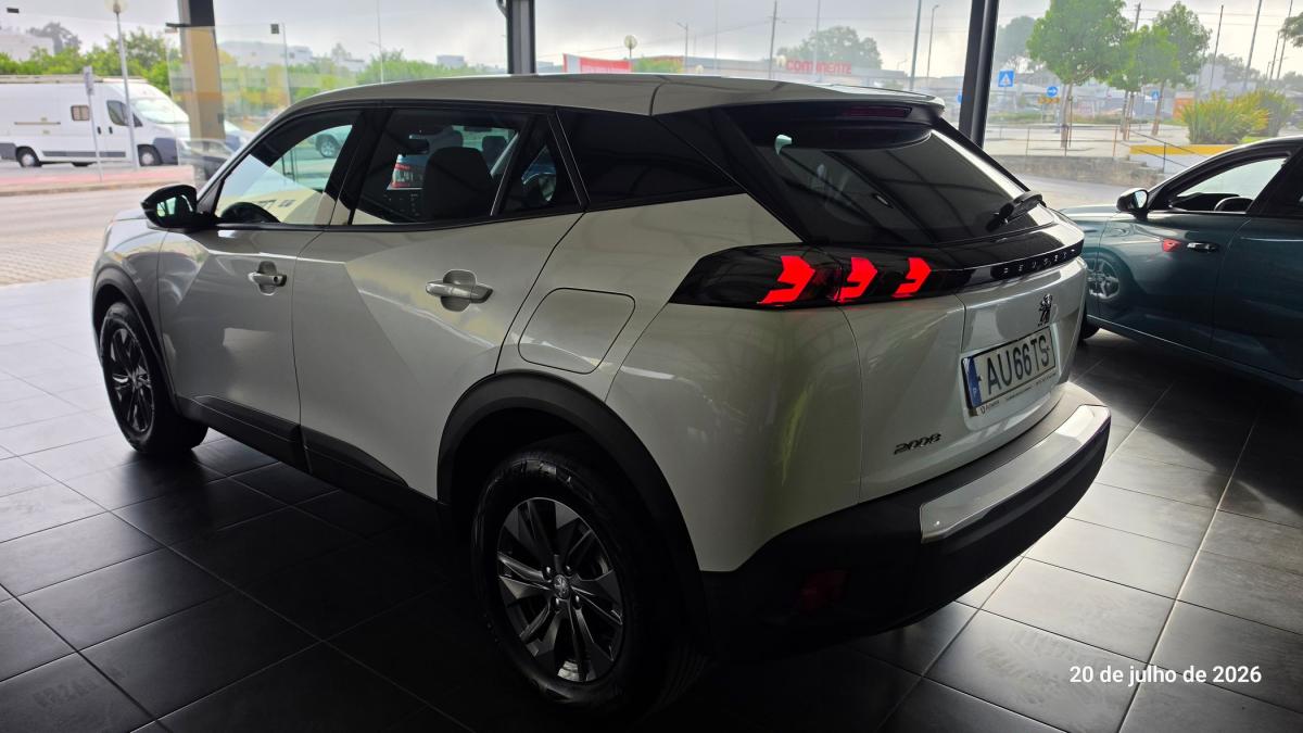 peugeot-2008-2022-gasolina-1199cc