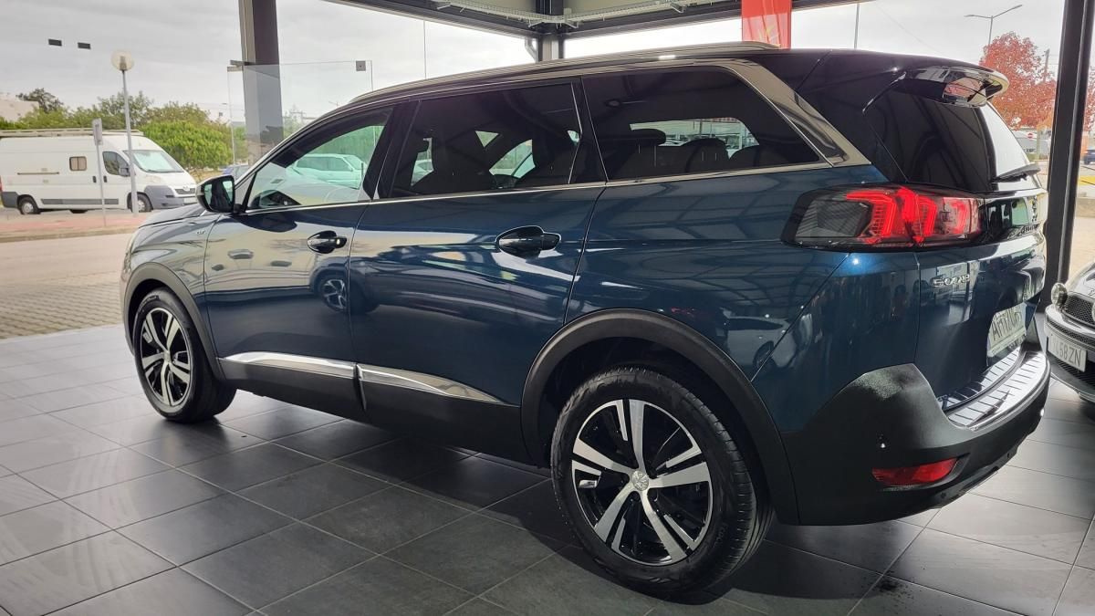 peugeot-5008-2021-diesel-1499cc