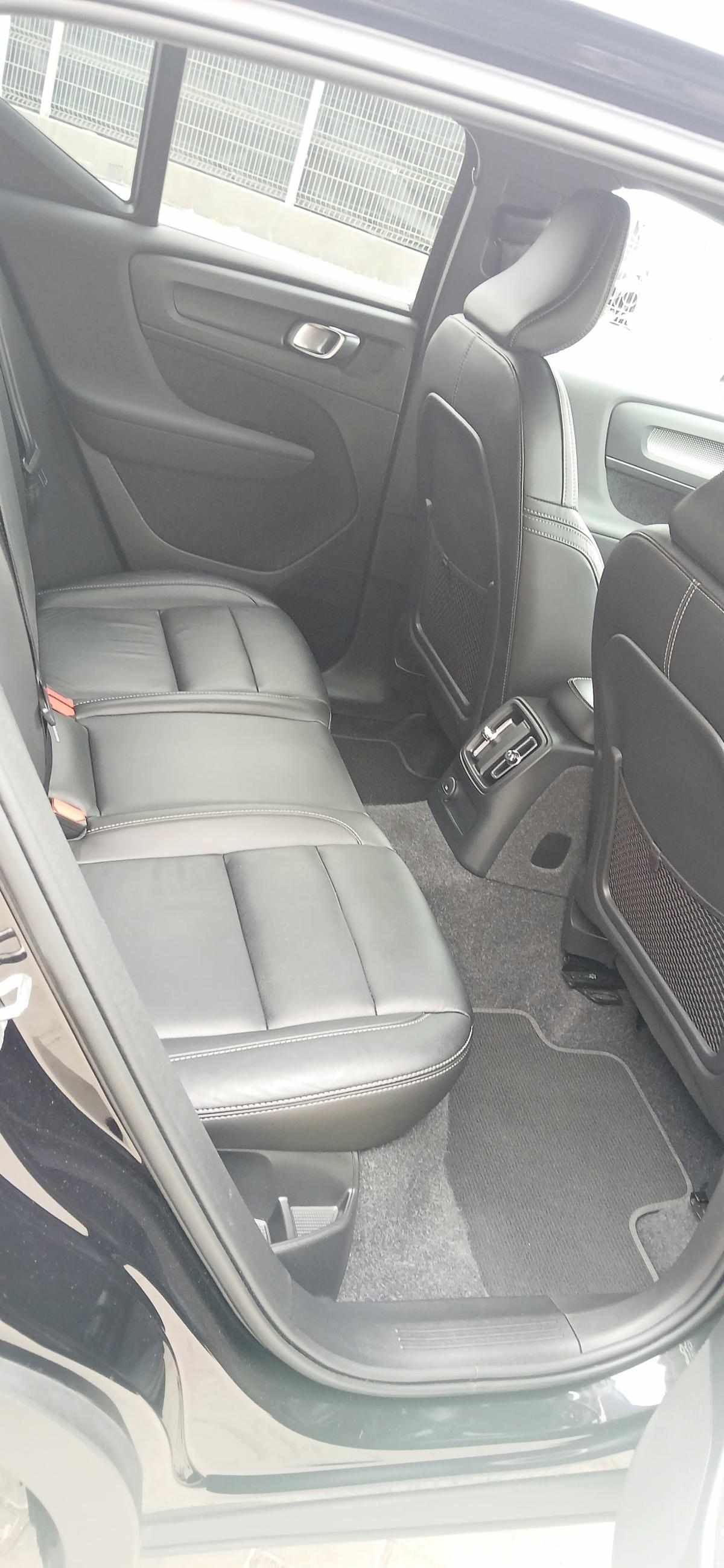 volvo-xc40-2021-hibrido-a-gasolina-1477cc