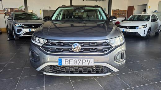 volkswagen-t-roc-2023-gasolina-999cc