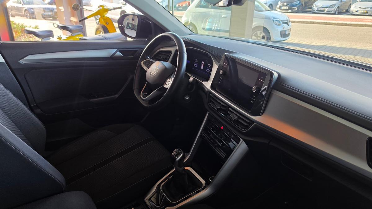 volkswagen-t-roc-2023-gasolina-999cc
