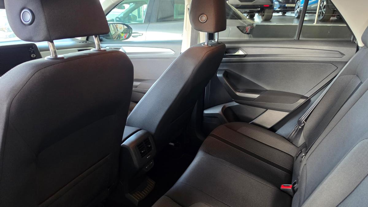 volkswagen-t-roc-2023-gasolina-999cc