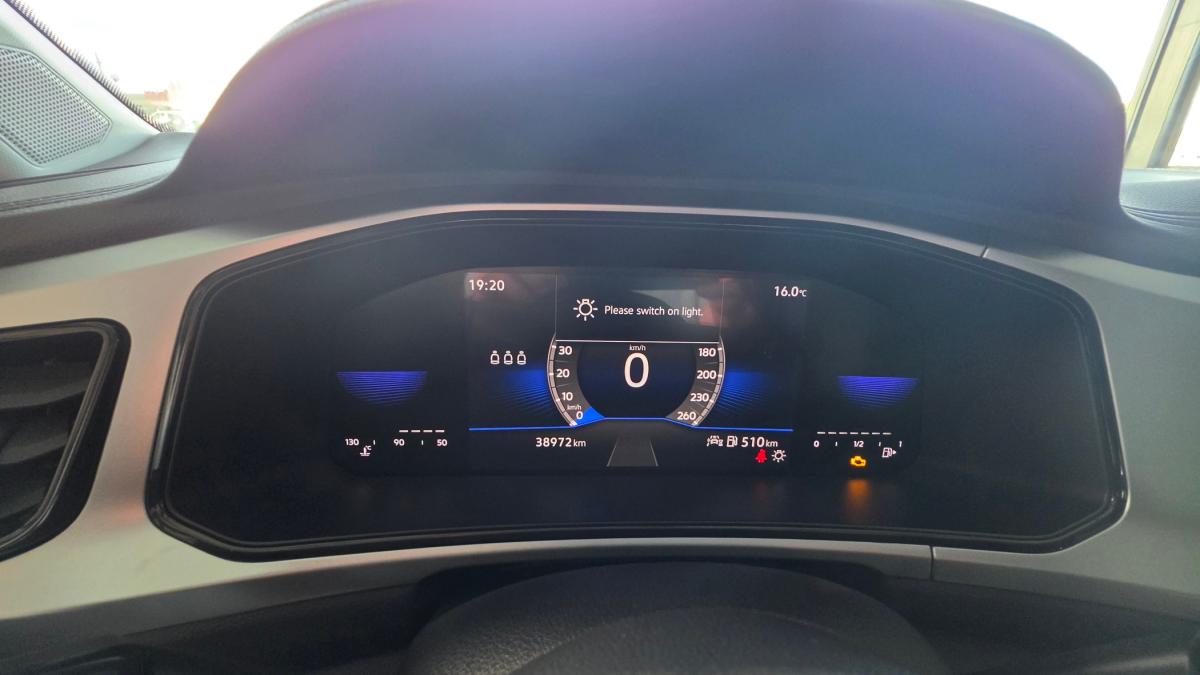 volkswagen-t-roc-2023-gasolina-999cc