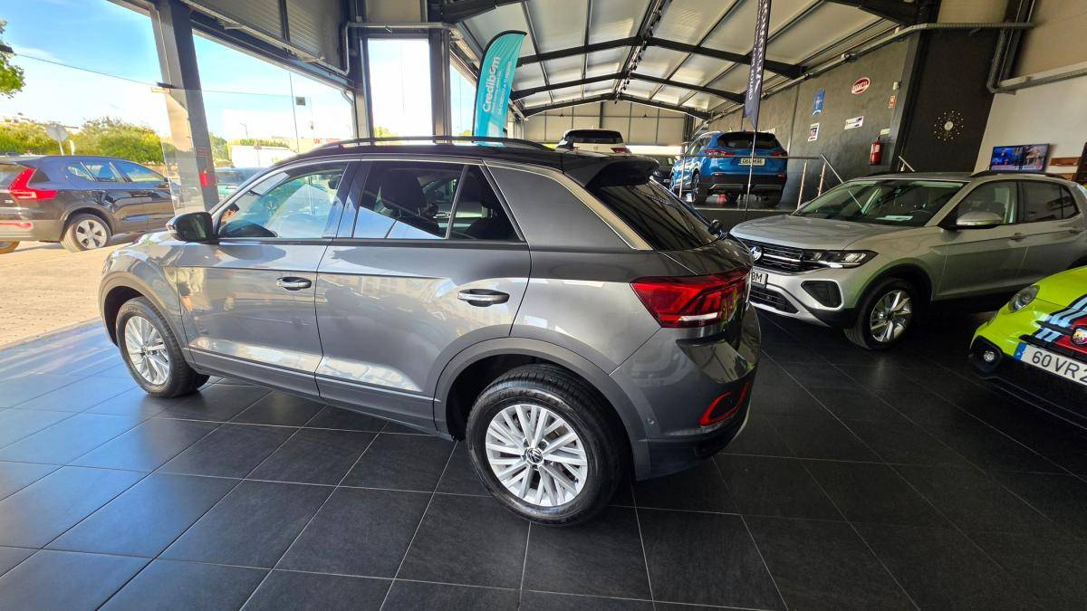 volkswagen-t-roc-2023-gasolina-999cc