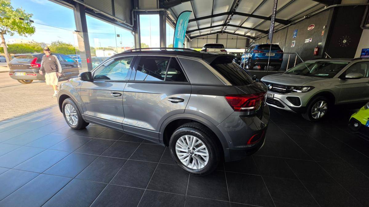 volkswagen-t-roc-2023-gasolina-999cc