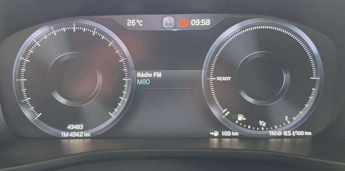 volvo-xc40-2022-hibrido-a-gasolina-1477cc