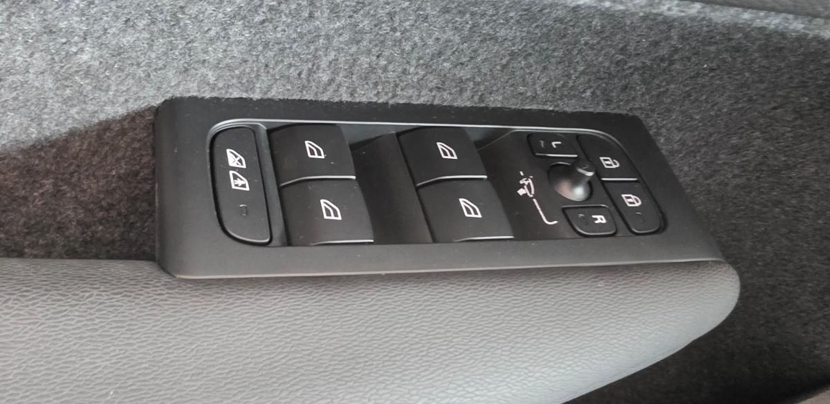 volvo-xc40-2022-hibrido-a-gasolina-1477cc