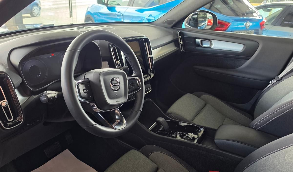 volvo-xc40-2022-hibrido-a-gasolina-1477cc