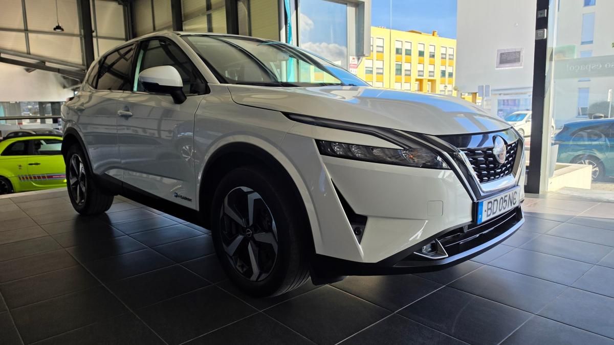 nissan-qashqai-2023-hibrido-a-gasolina-1497cc