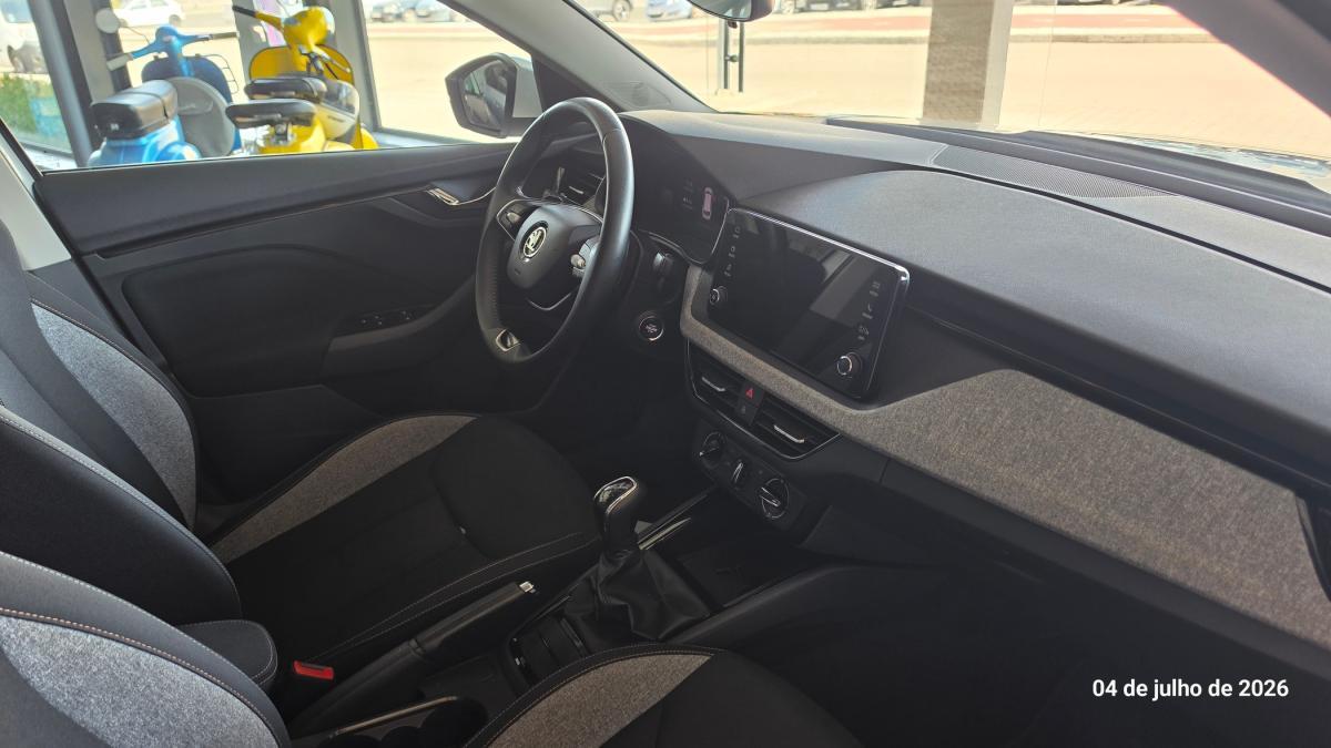 skoda-kamiq-2024-gasolina-999cc