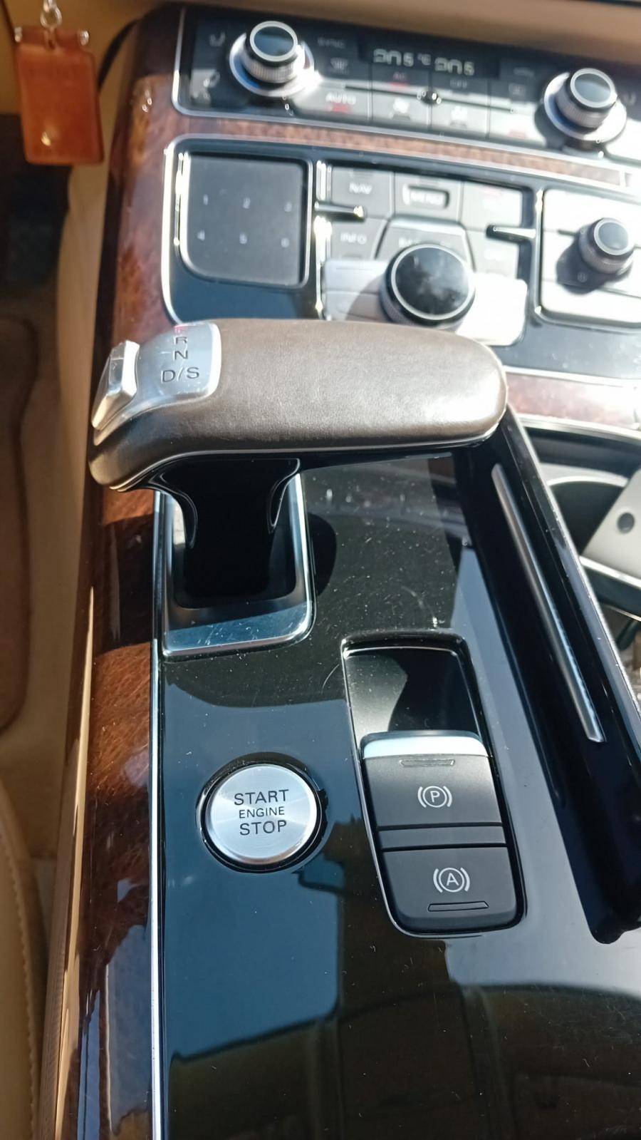 audi-a8-2010-diesel-4134cc