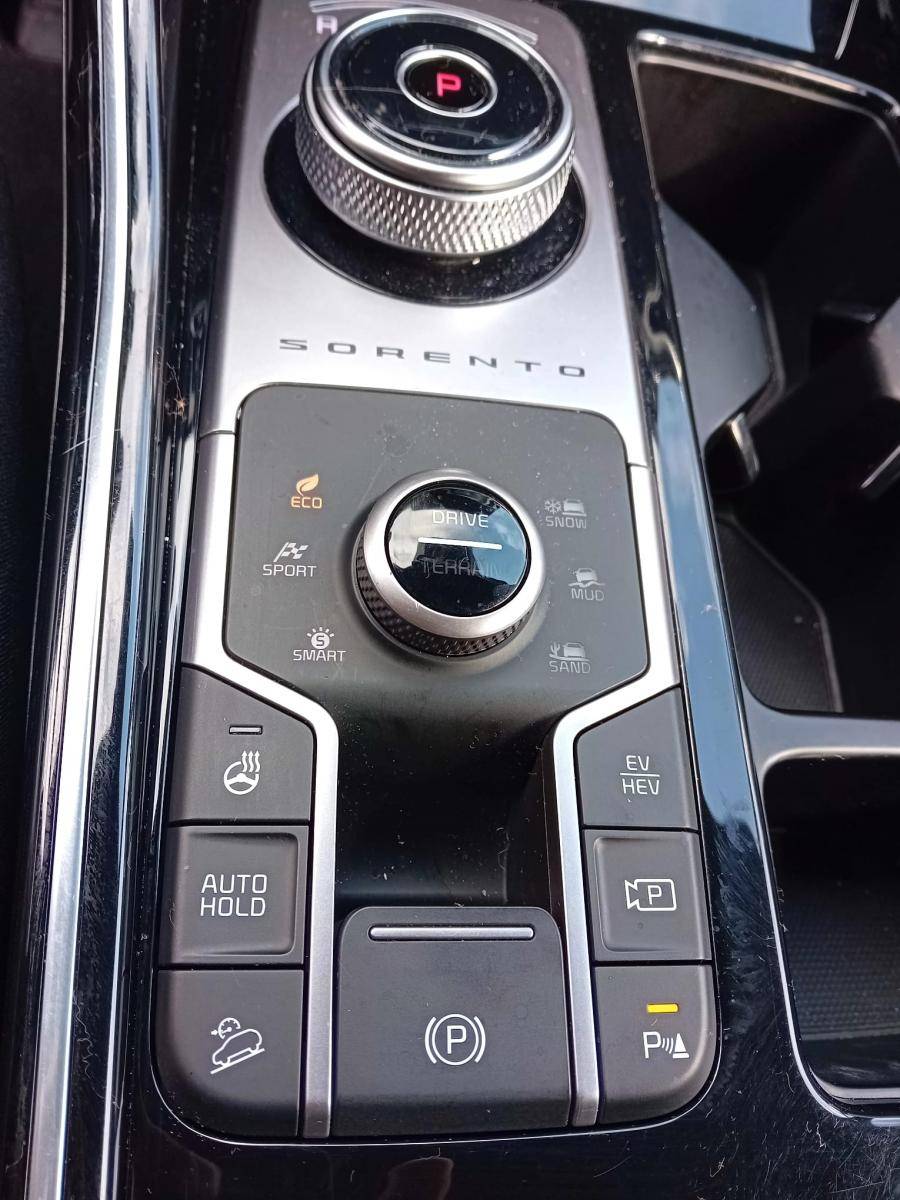 kia-sorento-2022-hibrido-a-gasolina-1598cc
