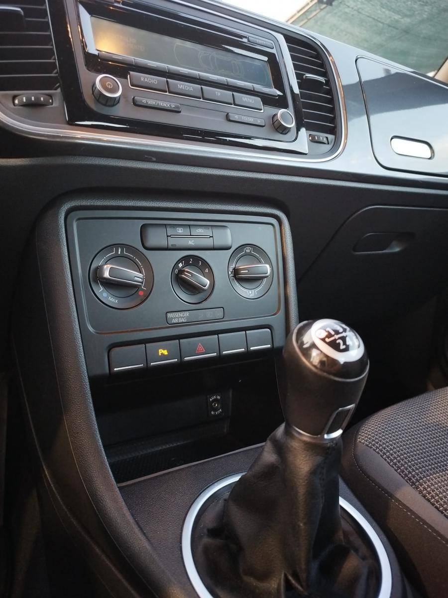 volkswagen-beetle-2013-gasolina-1197cc