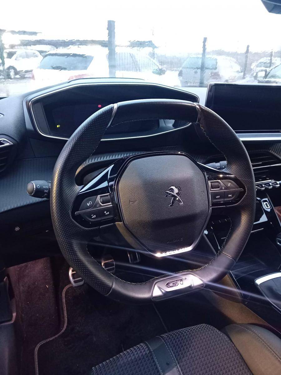 peugeot-2008-2023-gasolina-1199cc