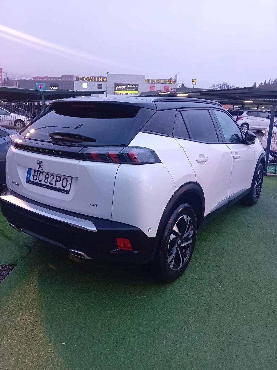 peugeot-2008-2023-gasolina-1199cc