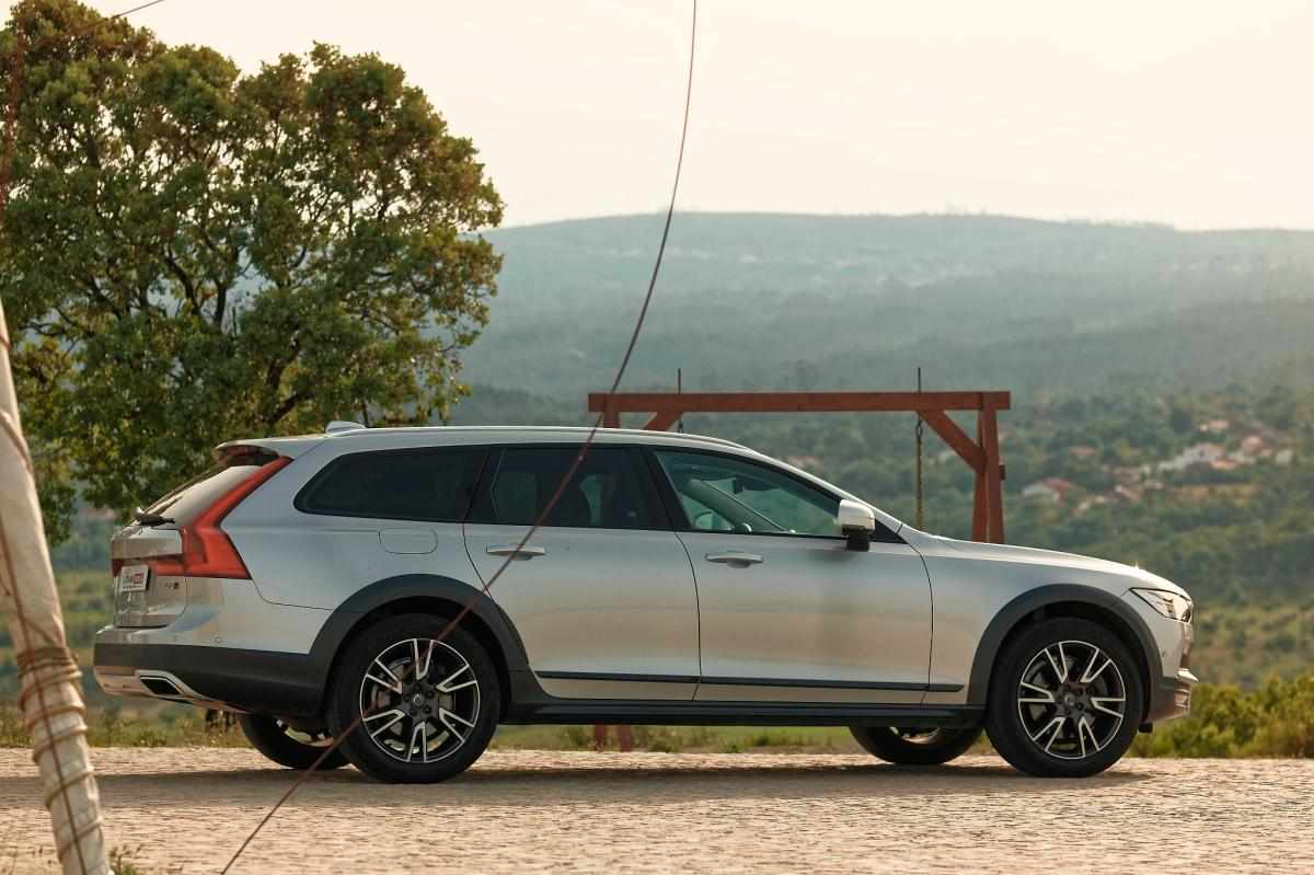 volvo-v90-d5-2-0-awd-2017-diesel-1969cc