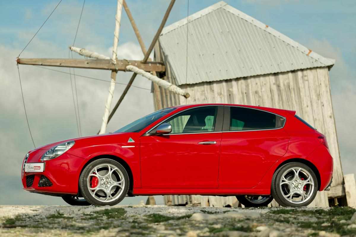 alfa-romeo-giulietta-1-75-tbi-2012-gasolina-1742cc