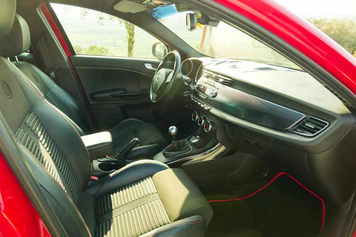 alfa-romeo-giulietta-1-75-tbi-2012-gasolina-1742cc