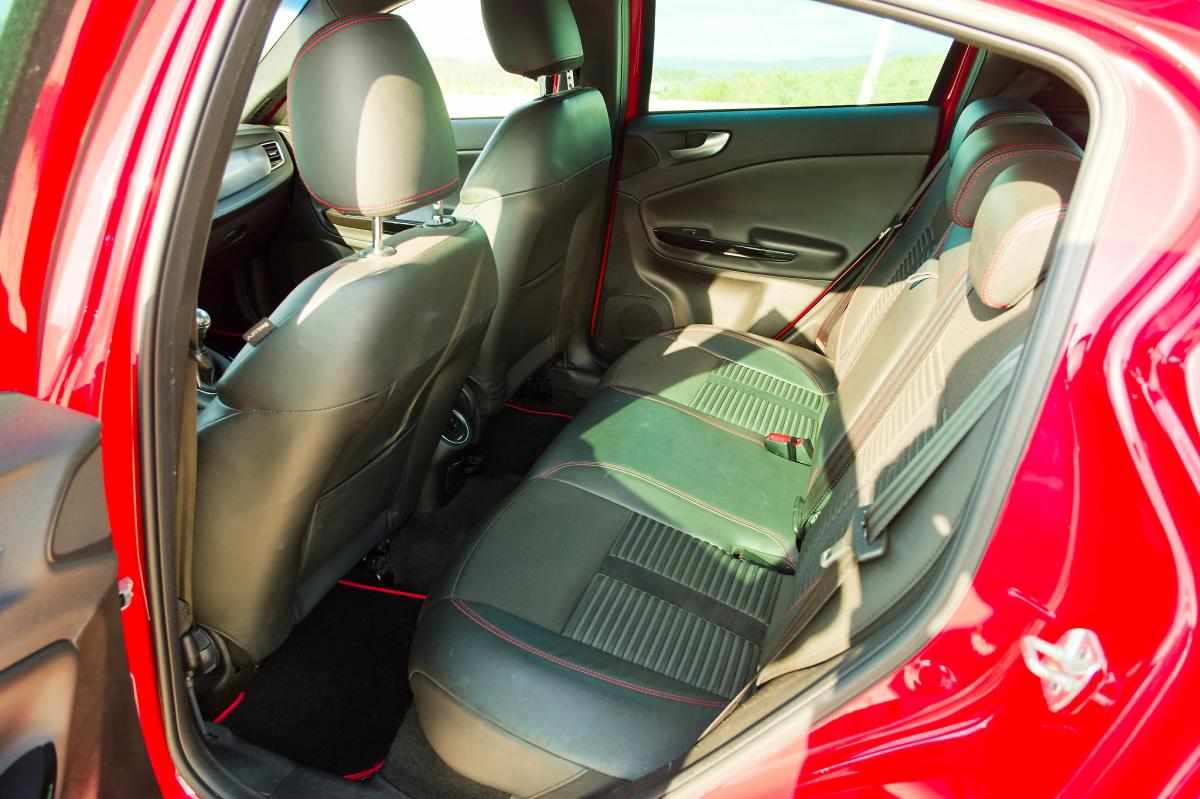 alfa-romeo-giulietta-1-75-tbi-2012-gasolina-1742cc
