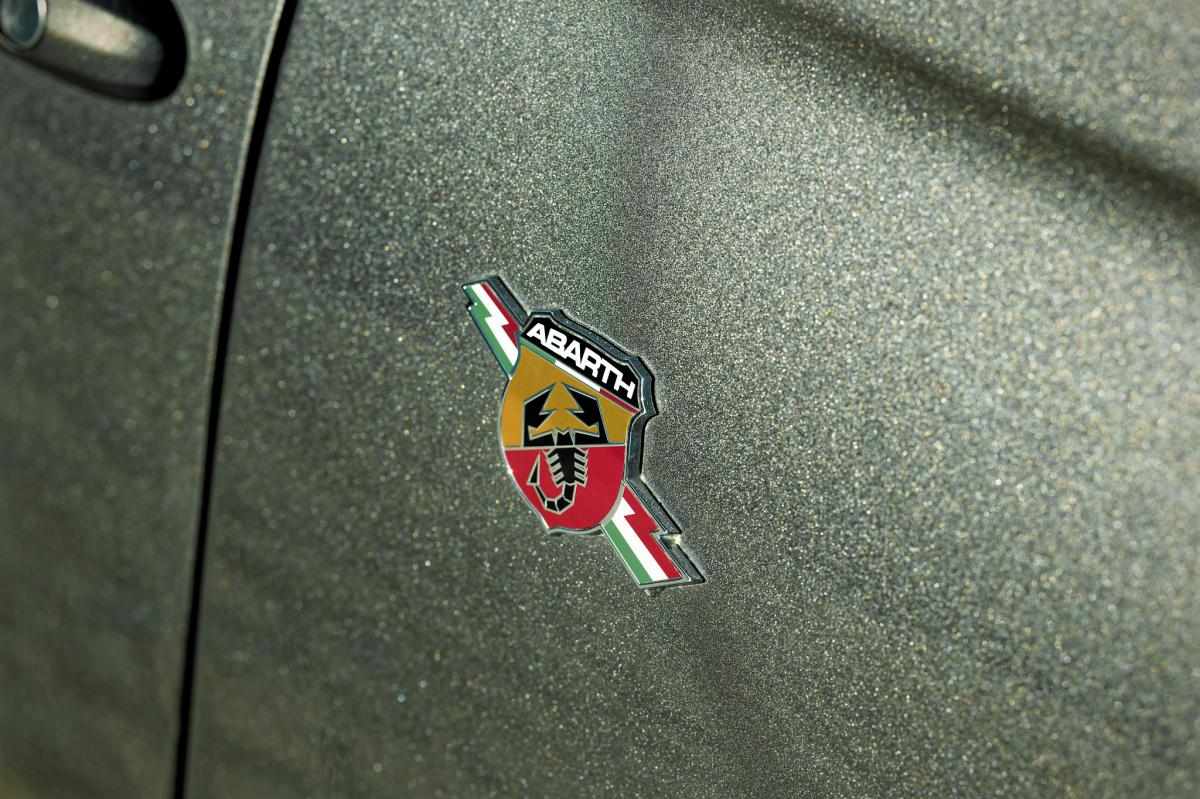 abarth-695c-1-4-t-rivale-175-2023-gasolina-1400cc