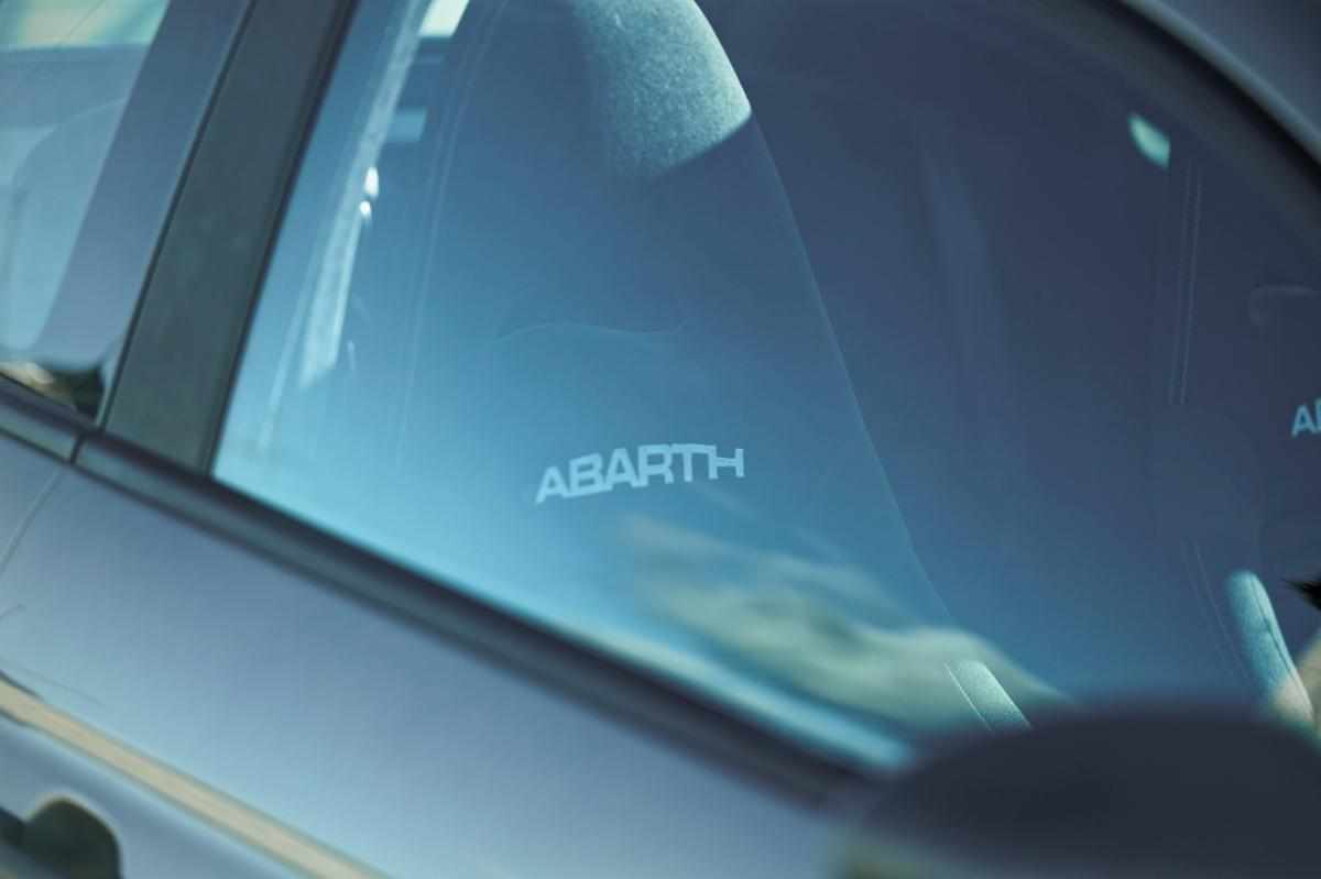 abarth-695c-1-4-t-rivale-175-2023-gasolina-1400cc