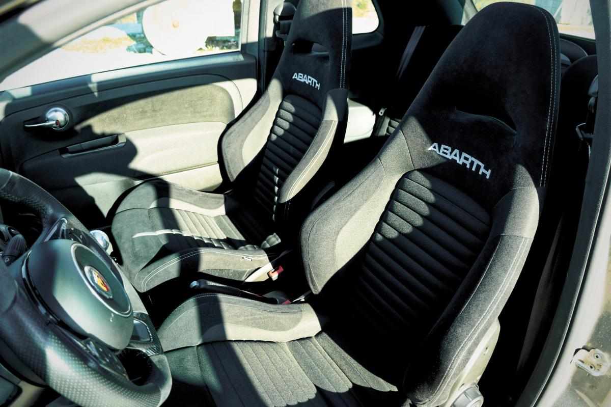 abarth-695c-1-4-t-rivale-175-2023-gasolina-1400cc