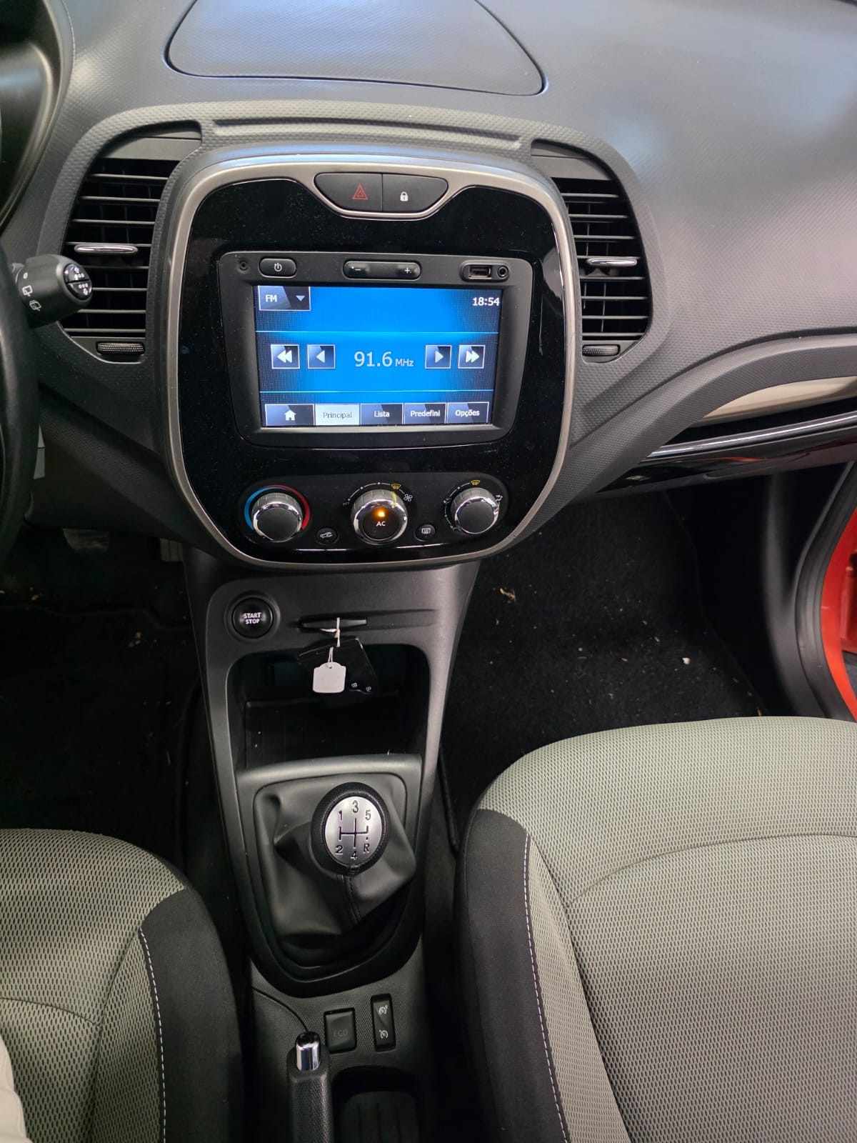 renault-captur-2013-gasolina-898cc