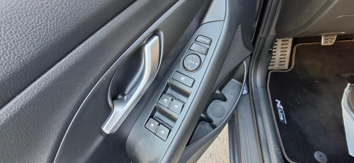 hyundai-i30-2022-gasolina-998cc