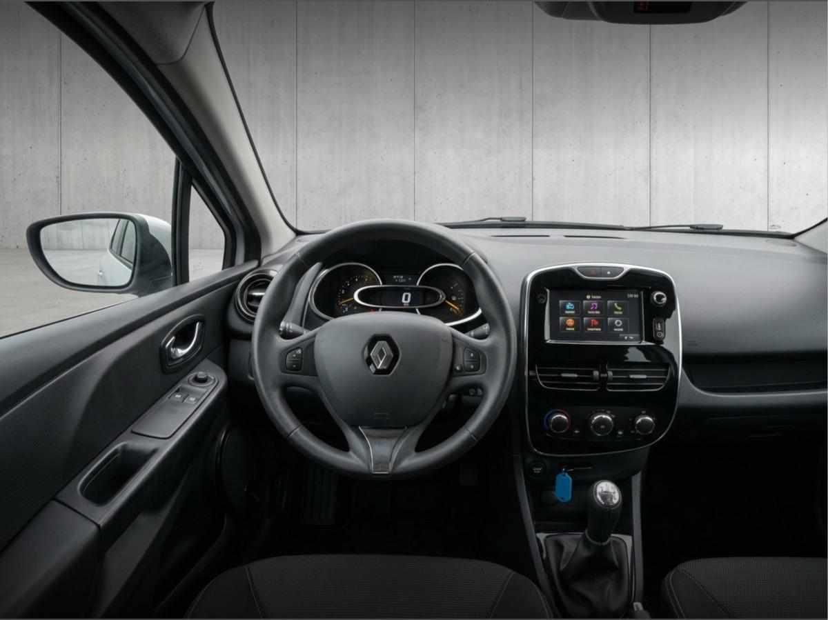 renault-clio-sport-tourer-2014-diesel-1461cc