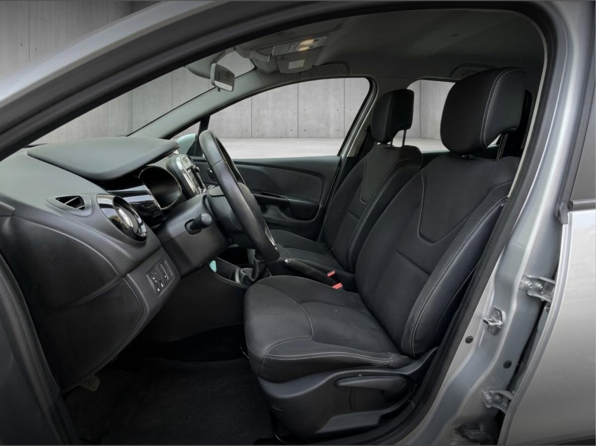 renault-clio-sport-tourer-2014-diesel-1461cc