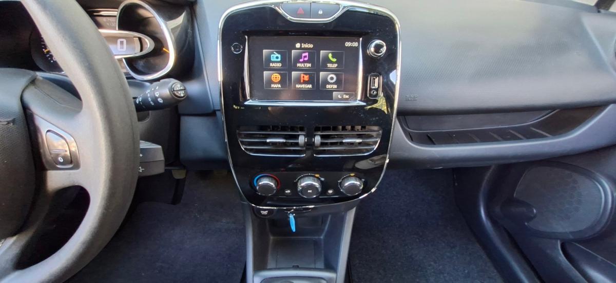 renault-clio-sport-tourer-2014-diesel-1461cc