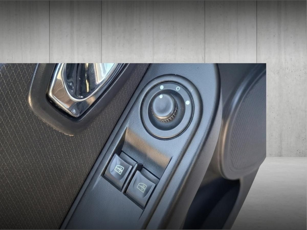 renault-clio-sport-tourer-2014-diesel-1461cc