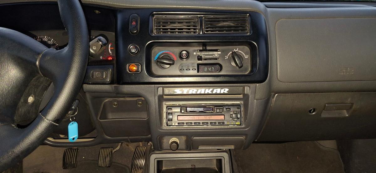 mitsubishi-l200-2000-diesel-2477cc