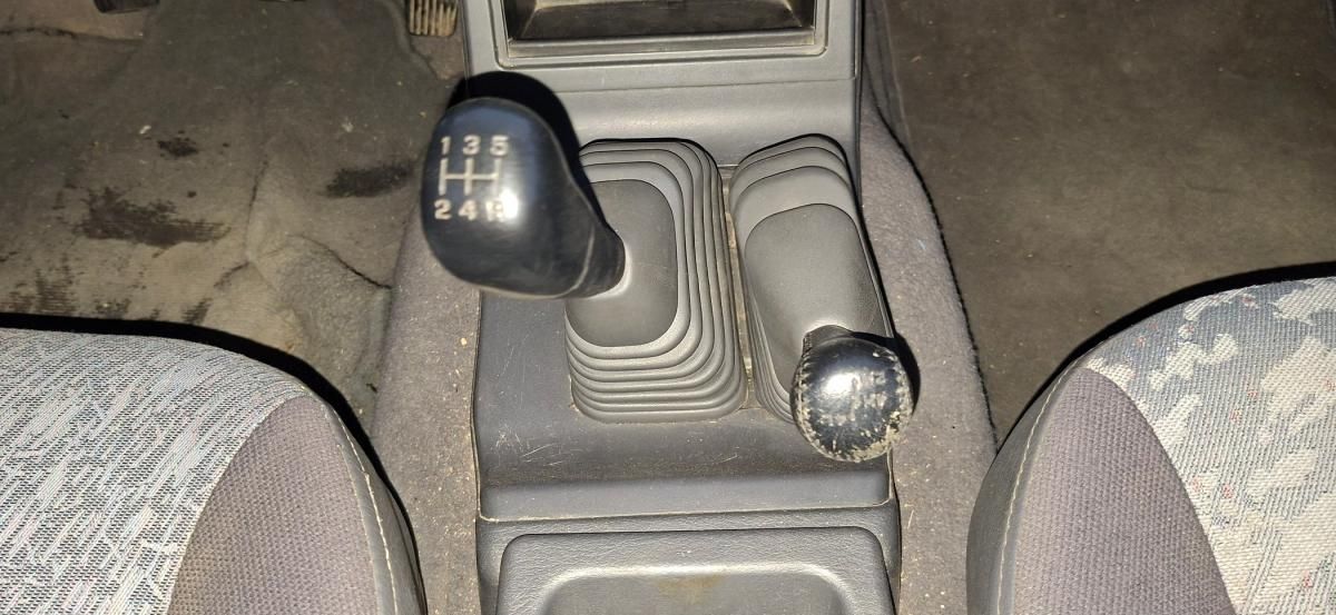 mitsubishi-l200-2000-diesel-2477cc