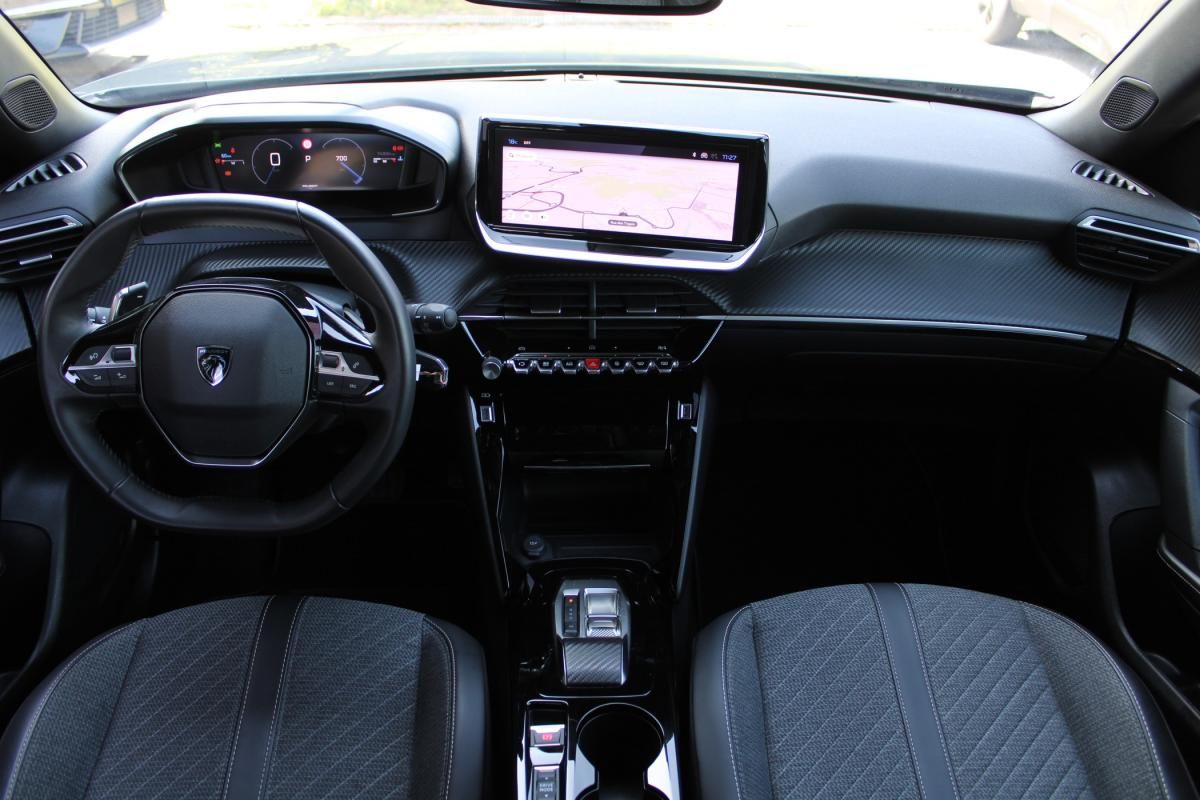 peugeot-2008-2023-gasolina-1199cc