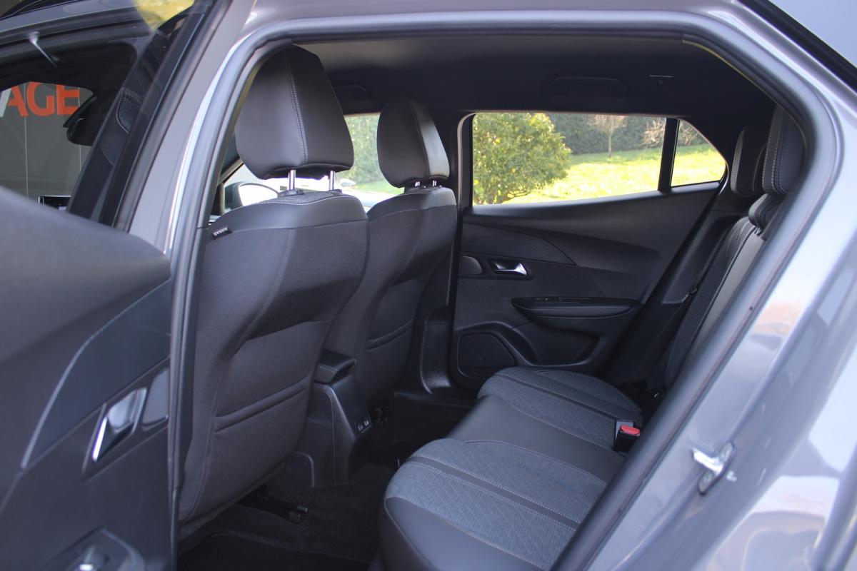 peugeot-2008-2023-gasolina-1199cc