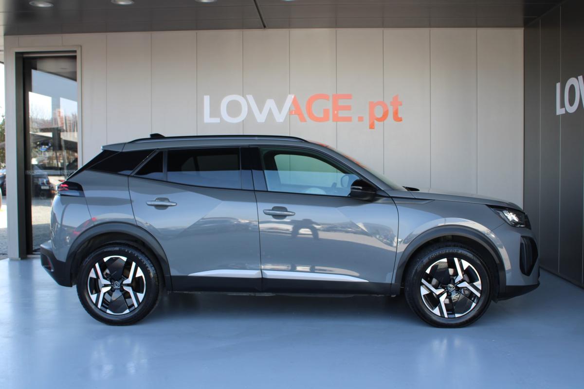 peugeot-2008-2023-gasolina-1199cc