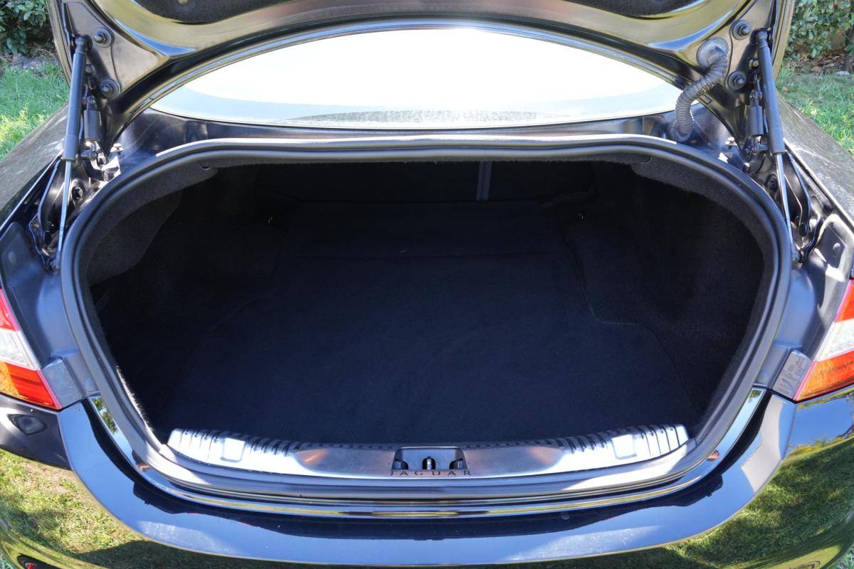 jaguar-xf-2013-diesel-2179cc