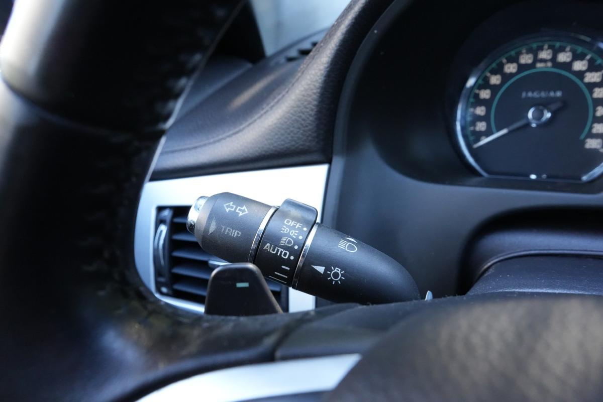 jaguar-xf-2013-diesel-2179cc
