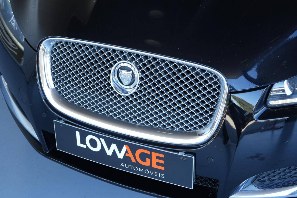 jaguar-xf-2013-diesel-2179cc