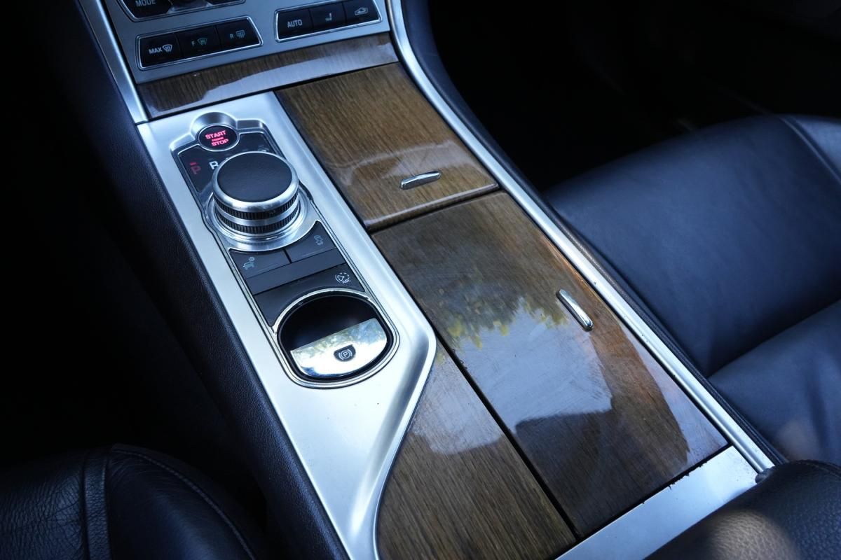 jaguar-xf-2013-diesel-2179cc